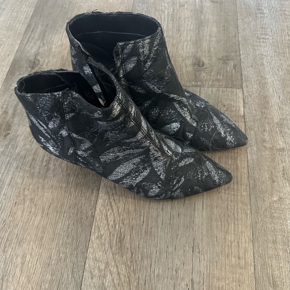 Sam Edelman Black and Silver Patterned Ankle Boots